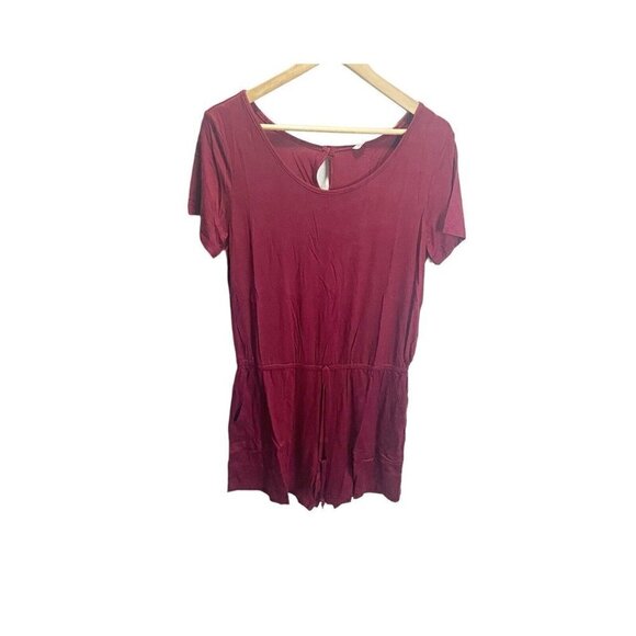 DB Bloom Womens Red L Short Sleeved Romper Tie Waist Stretch Causal Summer NEW - Picture 2 of 6